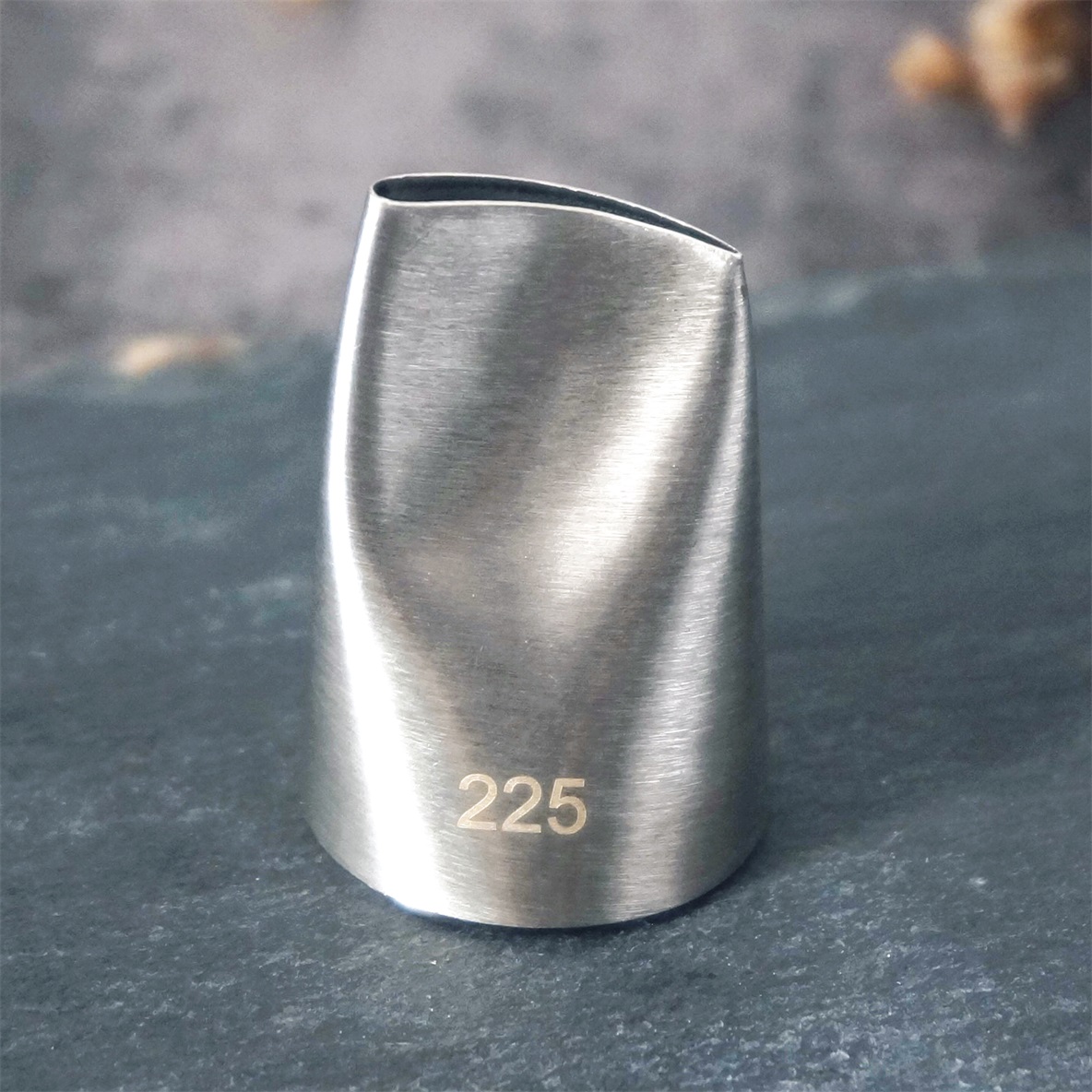 Decorating Tip Set - # 225 ท่อหัวฉีดเกาหลี Bean Paste Rose