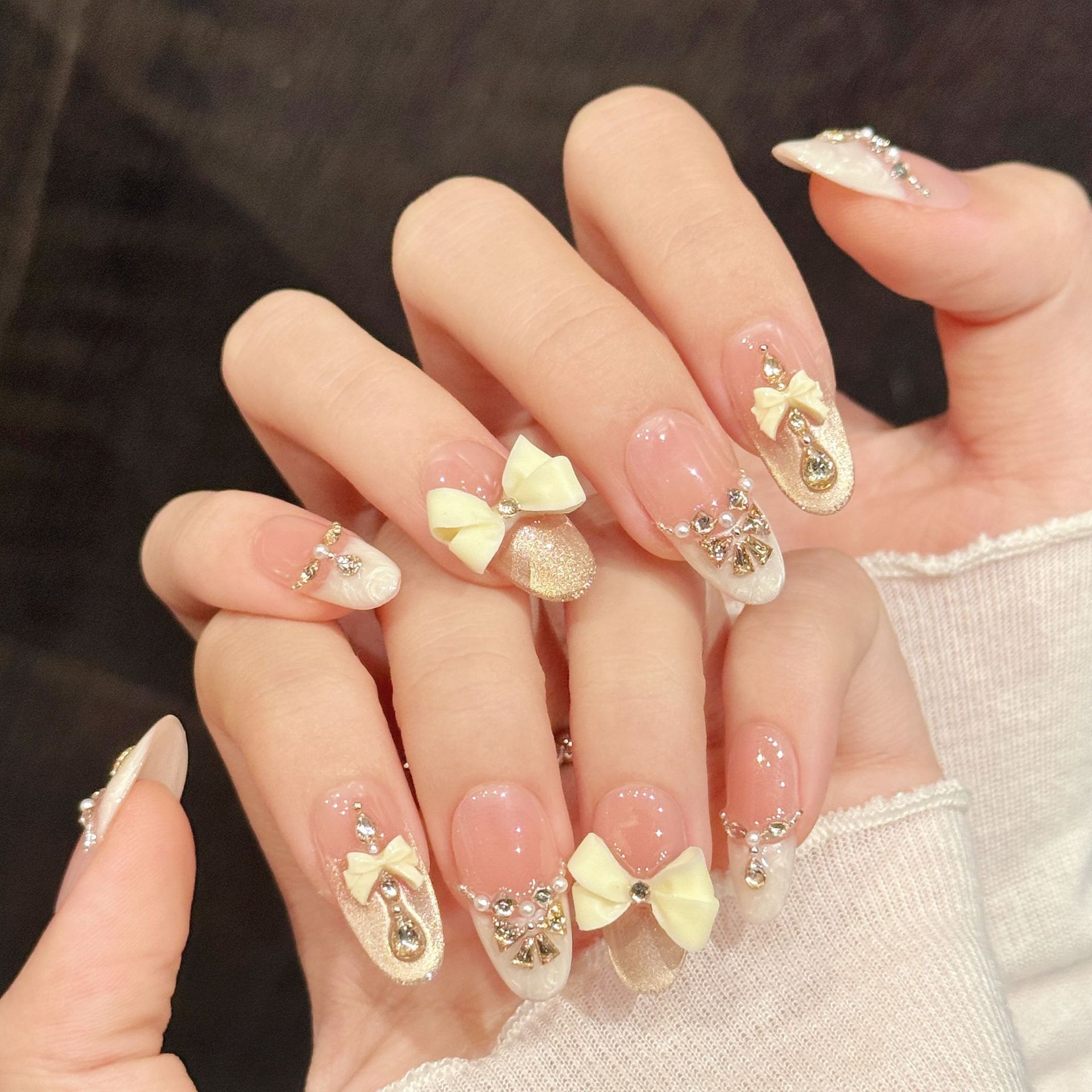 เล็บปลอมทำมือ 10 ชิ้น ลายตาแมว - Decorating Tip Set บทวิจารณ์และราคา